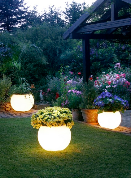Glow in the dark planters